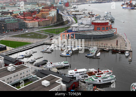 Il centro storico, la Göta älv (Fiume dei Geati) e Goteborgsoperan (Göteborg opera house) visto dal lilla Bommen in Goteborg, Västra Götaland, svedese Foto Stock