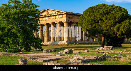 Paestum , il Tempio di Nettuno o Hera II. Italia Foto Stock