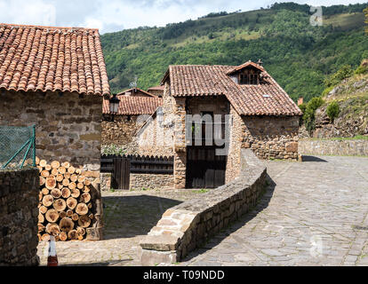Barcena Mayor, Cabuerniga valley in Cantabria, Spagna. Foto Stock