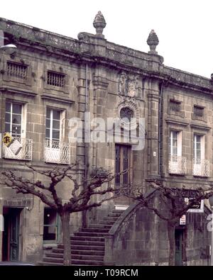 FACHADA DEL EDIFICIO ARCHIVO O LICEO CONSTRUIDO EN EL SIGLO XVIII - NEOCLASICISMO GALLEGO - attuale sede del Ayuntamiento. Location: Edificio ARCHIVO O LICEO. La Coruña. Spagna. Foto Stock