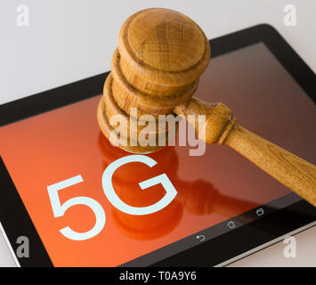 Mainz, Germany, March 19 2019: Symbolic picture for start of the 5G frequency auction.             Credit: Juergen Schwarz/Alamy Live News Foto Stock