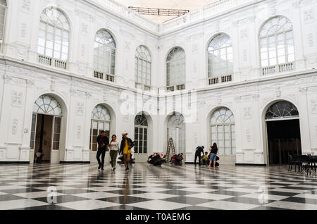 Lima, Perù gennaio 24th, 2018 : Il Museo di Arte di Lima è uno dei principali musei del Perù - interni. Foto Stock