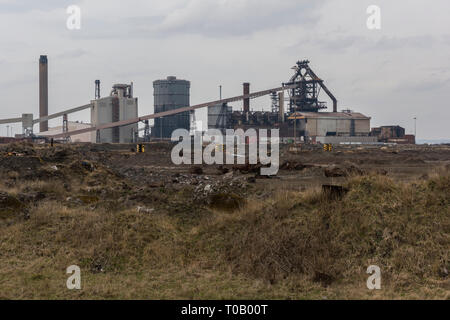 L'ex SSI / Corus / Tata British Steel altoforno a Redcar, Teesside, subendo lavori di demolizione Foto Stock