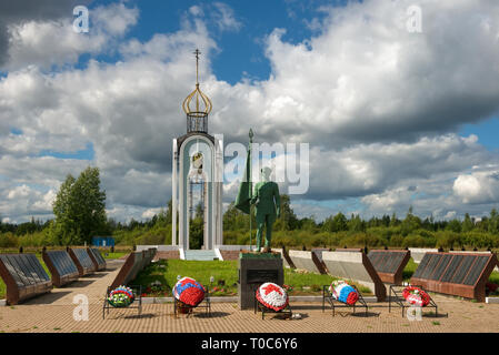 Novgorod, Myasnoy Bor village, Russia - Agosto 14, 2018: Memorial e la Cappella in memoria dei soldati e dei comandanti della seconda scossa esercito kil Foto Stock