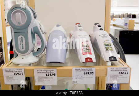 Vari gradi di vuoto per la vendita in John Lewis department store. Foto Stock