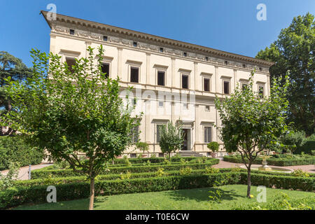 Roma, Italia - 23 giugno 2017: costruzione di Villa Farnesina nel quartiere Trastavete nella città di Roma, Italia Foto Stock