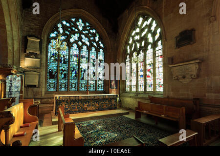 Interno della St Wulframs chiesa parrocchiale, Grantham town, Lincolnshire, England, Regno Unito Foto Stock