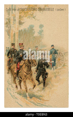 Storico francese pubblicità chromolithographic cartolina: Generale sul cavallo ascoltando la relazione del messenger officer vicino l'Artiglieria Foto Stock