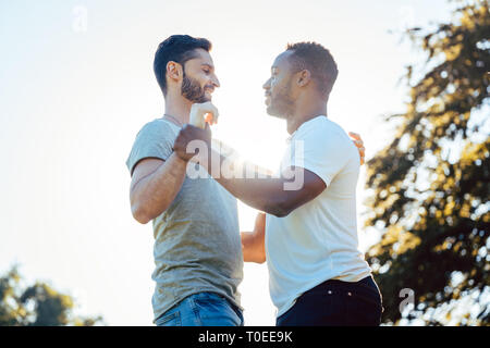 Due uomini dancing Kizomba Foto Stock