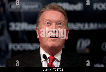 Promotore Frank Warren durante la conferenza stampa al Carriageworks Theatre, Leeds. Foto Stock