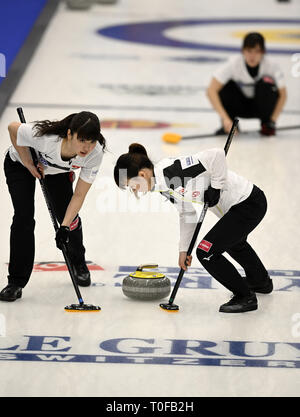 Silkeborg, Danimarca. Xix Mar, 2019. Team Japan in azione durante il Round Robin curling match tra la Corea e il Giappone nel mondo LGT donna Campionato di Curling 2019 in Silkeborg, Danimarca. Credito: Lars Moeller/ZUMA filo/Alamy Live News Foto Stock