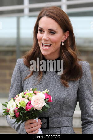 Londra, Regno Unito. Xix Mar, 2019. Kate, duchessa di Cambridge visto visitando il Foundling Museum presso la Brunswick Square a Londra. Credito: Keith Mayhew/SOPA Immagini/ZUMA filo/Alamy Live News Foto Stock