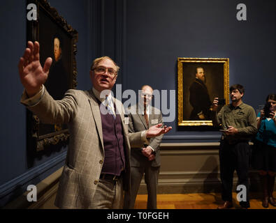 Washington, DC, Stati Uniti d'America. Xix Mar, 2019. La gente visita la mostra intitolata "Tintoretto: artista del Rinascimento a Venezia' durante una media sul preview della National Gallery of Art di Washington, DC, Stati Uniti, il 19 marzo 2019. La mostra sarà il kick off presso la galleria il 24 marzo. Credito: Liu Jie/Xinhua/Alamy Live News Foto Stock