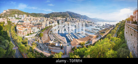 Il Principato di Monaco da sopra a sunrise Foto Stock
