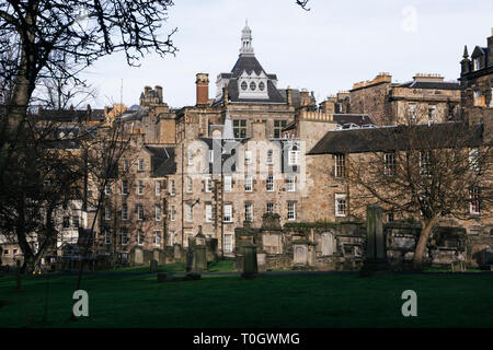 Edimburgo (Scozia) - Greyfriars Kirkyard, il cimitero circostante Greyfriars Kirk Foto Stock