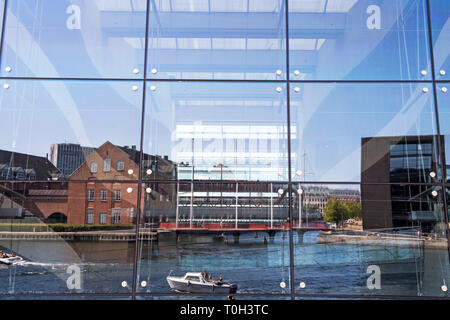 Danimarca, Copenaghen, il Diamante Nero edificio Foto Stock