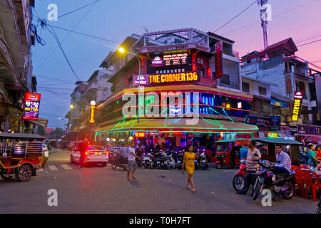 Street 136, Riverfront area, Phnom Penh, Cambogia, Asia Foto Stock