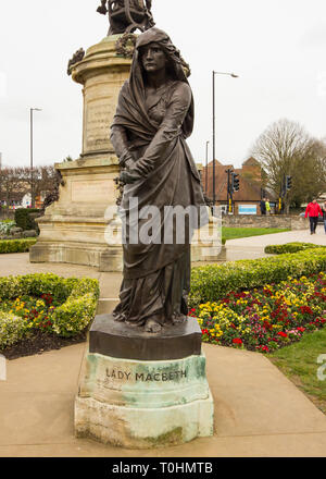 Gowers Memorial, Stratford Upon Avon che mostra Lady McBeth, England Regno Unito Foto Stock