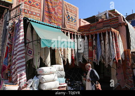 Souk Zrabia (tappetino mercato), Rahba Kdima, Medina, Marrakech, regione Marrakesh-Safi, Marocco, Africa del nord Foto Stock