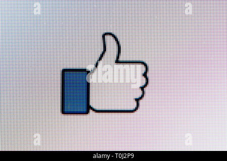 Il Facebook come icona come si vede sullo schermo di un computer (solo uso editoriale). Foto Stock