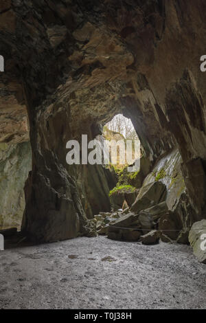 Grotta presso la Cattedrale di cava, Little Langdale, Lake District, Cumbria Inghilterra - 12 Pila HDR Foto Stock