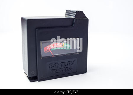 Tester per batterie per generico che indica batteria completamente carica Foto Stock