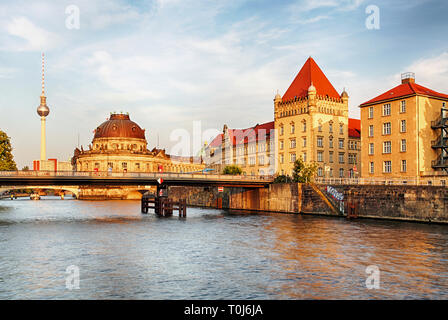 Bode Museum situato sull'Isola dei Musei, patrimonio dell'Umanità dall'Unesco su Berlino, Germania Foto Stock