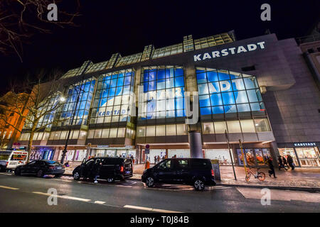 Karstadt, Kurfürstendamm, Charlottenburg di Berlino, Germania, Deutschland Foto Stock