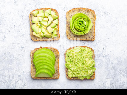 Avocado toast sani Foto Stock