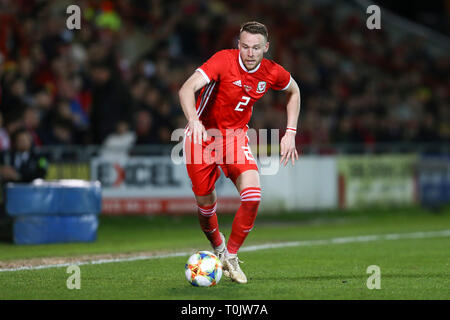 Wrexham, Regno Unito. 20 Mar, 2019. Chris Gunter del Galles in azione. Calcio internazionale amichevole, il Galles v Trinidad & Tobago al Racecourse Ground a Wrexham mercoledì 20 marzo 2019. Questa immagine può essere utilizzata solo per scopi editoriali. Solo uso editoriale, è richiesta una licenza per uso commerciale. Nessun uso in scommesse, giochi o un singolo giocatore/club/league pubblicazioni. pic da Chris Stading/Andrew Orchard fotografia sportiva/Alamy Live news Foto Stock