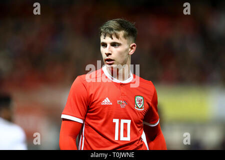 Wrexham, Regno Unito. 20 Mar, 2019. Ben Woodburn del Galles guarda a. Calcio internazionale amichevole, il Galles v Trinidad & Tobago al Racecourse Ground a Wrexham mercoledì 20 marzo 2019. Questa immagine può essere utilizzata solo per scopi editoriali. Solo uso editoriale, è richiesta una licenza per uso commerciale. Nessun uso in scommesse, giochi o un singolo giocatore/club/league pubblicazioni. pic da Chris Stading/Andrew Orchard fotografia sportiva/Alamy Live news Foto Stock