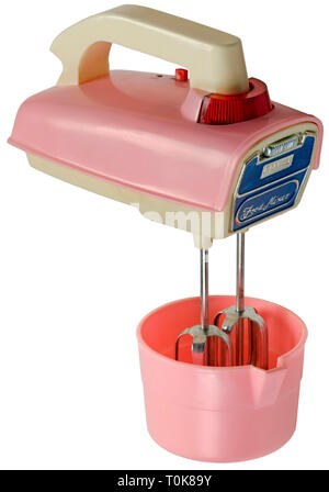 Giocattoli, miscelatore manuale con recipiente di miscelazione, operativa, azionati a batteria, miscelatore elettrico, con design in stile tipico americano elettrodomestici per la cucina degli anni cinquanta, Germania, circa 1959, Additional-Rights-Clearance-Info-Not-Available Foto Stock