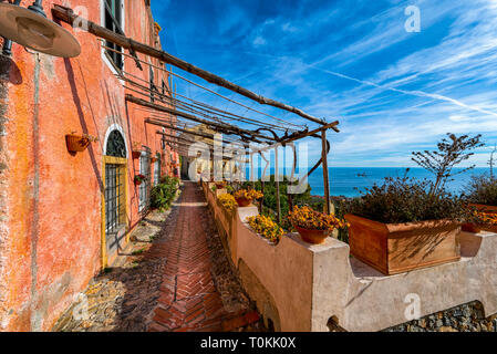 Italia Liguria Savona Provincia il borgo di Verezzi Foto Stock