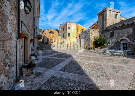 Italia Liguria Savona Provincia il borgo di Verezzi - Antica Torre Foto Stock