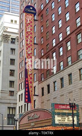 CHICAGO, IL -15 FEB 2019- Vista del landmark Cadillac Palace Theatre (Palazzo Nuovo Teatro), un teatro storico nel quartiere di loop a Chicago, ho Foto Stock