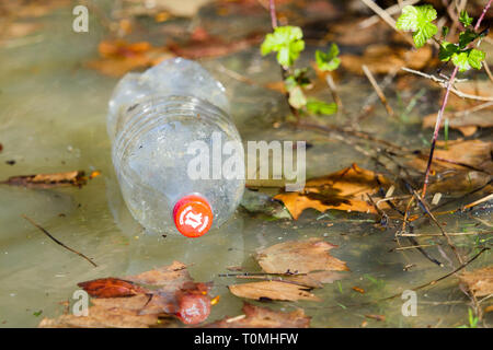 Ambiente: l'inquinamento del fiume Saone, Lione, Francia Foto Stock