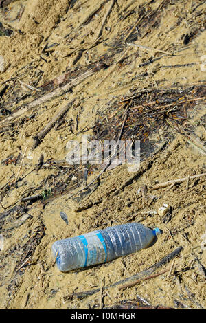 Ambiente: l'inquinamento del fiume Saone, Lione, Francia Foto Stock