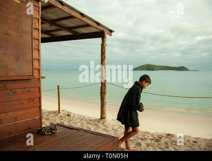 Povera a beach hut sulla spiaggia a Putney, Great Keppel Island, Queensland, Australia Foto Stock