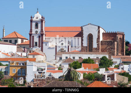 Vista della città di Silves, Algarve, Portogallo. Foto Stock