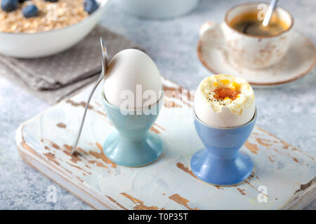 Carni Uova bollite prima colazione Foto Stock