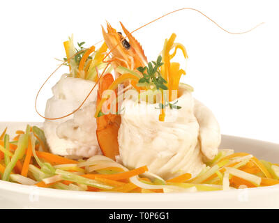 Filetto di sogliola rotoli - Pleuronettiformi su sfondo bianco Foto Stock