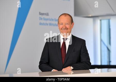 Monaco di Baviera, Deutschland. Xxi Mar, 2019. Il dottor Edgar ZOLLER (vice presidente del consiglio di amministrazione), immagine singola, un unico taglio motif, mezza figura, mezza figura. Bilancio conferenza stampa Bayern LB, la BayernLB il 21.03.2019. | Utilizzo di credito in tutto il mondo: dpa/Alamy Live News Foto Stock