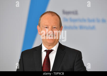 Monaco di Baviera, Deutschland. Xxi Mar, 2019. Il dottor Edgar ZOLLER (vice presidente del consiglio di amministrazione), immagine singola, singola immagine, Ritratto, Ritratto, Ritratto. Bilancio conferenza stampa Bayern LB, la BayernLB il 21.03.2019. | Utilizzo di credito in tutto il mondo: dpa/Alamy Live News Foto Stock