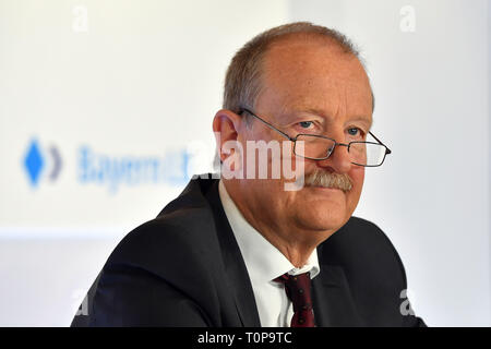 Monaco di Baviera, Deutschland. Xxi Mar, 2019. Il dottor Edgar ZOLLER (vice presidente del consiglio di amministrazione), immagine singola, singola immagine, Ritratto, Ritratto, Ritratto. Bilancio conferenza stampa Bayern LB, la BayernLB il 21.03.2019. | Utilizzo di credito in tutto il mondo: dpa/Alamy Live News Foto Stock