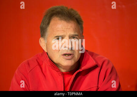 17 marzo 2019, della Renania settentrionale-Vestfalia, Köln: Santiago Santos (Spagna) durante la conferenza stampa. Quinto match di Rugby Europa del campionato 2019: Germany-Spain su 17.03.2019 a Colonia. Foto: Jürgen Kessler/dpa Foto Stock