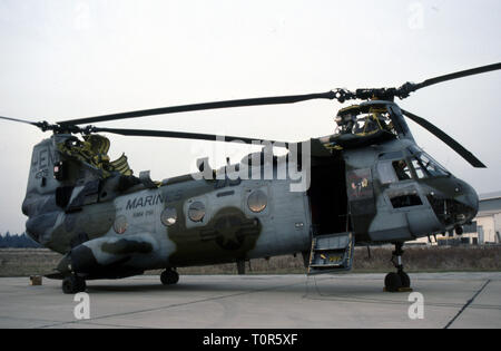 USMC United States Marine Corps Boeing-Vertol CH-46E Foto Stock