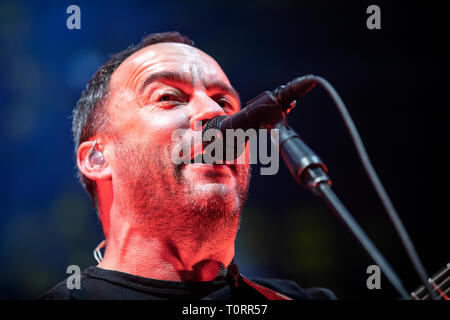 Norvegia - Oslo, 20 marzo 2019. Dave Matthews Band eseguire un concerto dal vivo a Oslo Spektrum di Oslo. Qui il cantante e musicista Dave Matthews è visto dal vivo sul palco. (Photo credit: Gonzales foto - Terje Dokken). Foto Stock