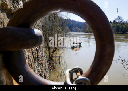 Anello di ormeggio, Fiume Saone, Fontaine-sur-Saone, Francia Foto Stock