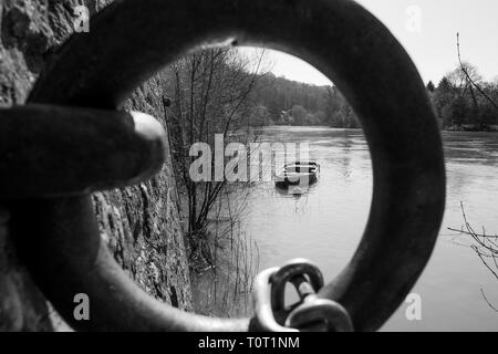 Anello di ormeggio, Fiume Saone, Fontaine-sur-Saone, Francia Foto Stock