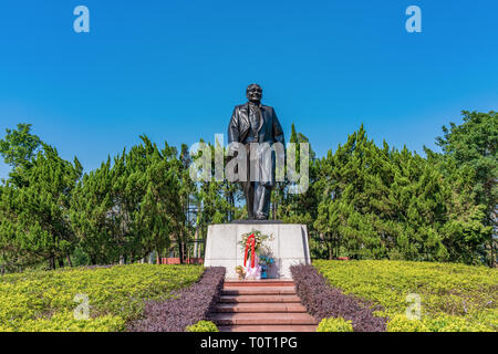 SHENZHEN, Cina - 28 ottobre: memoriale storico di Deng Xiaoping nel parco Lianhuashan su ottobre 28, 2018 in Shenzhen Foto Stock